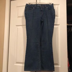 Apt 9 Bootcut size 10P Jeans Cute Back Pockets